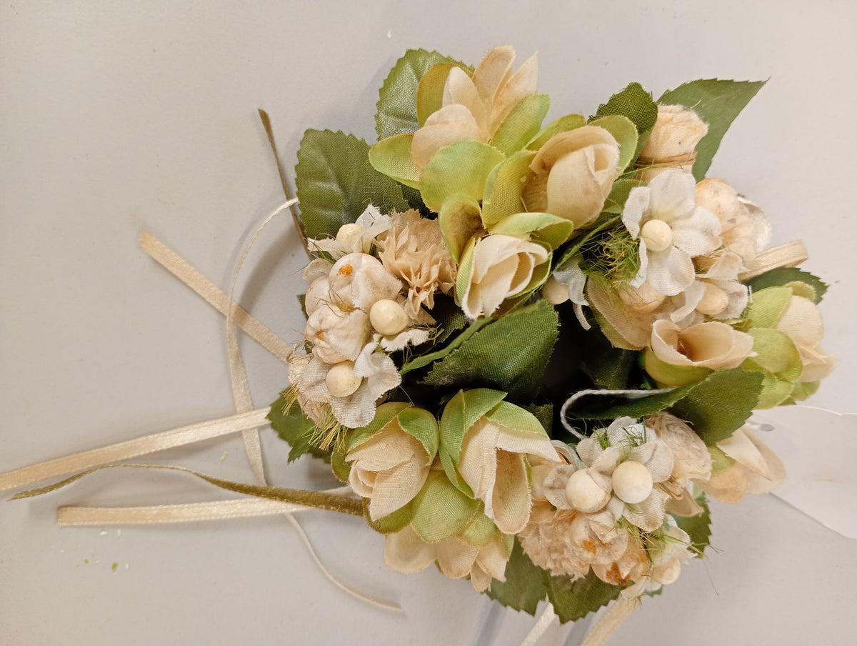 Bloemenkrans voor rond kaarsenhouder