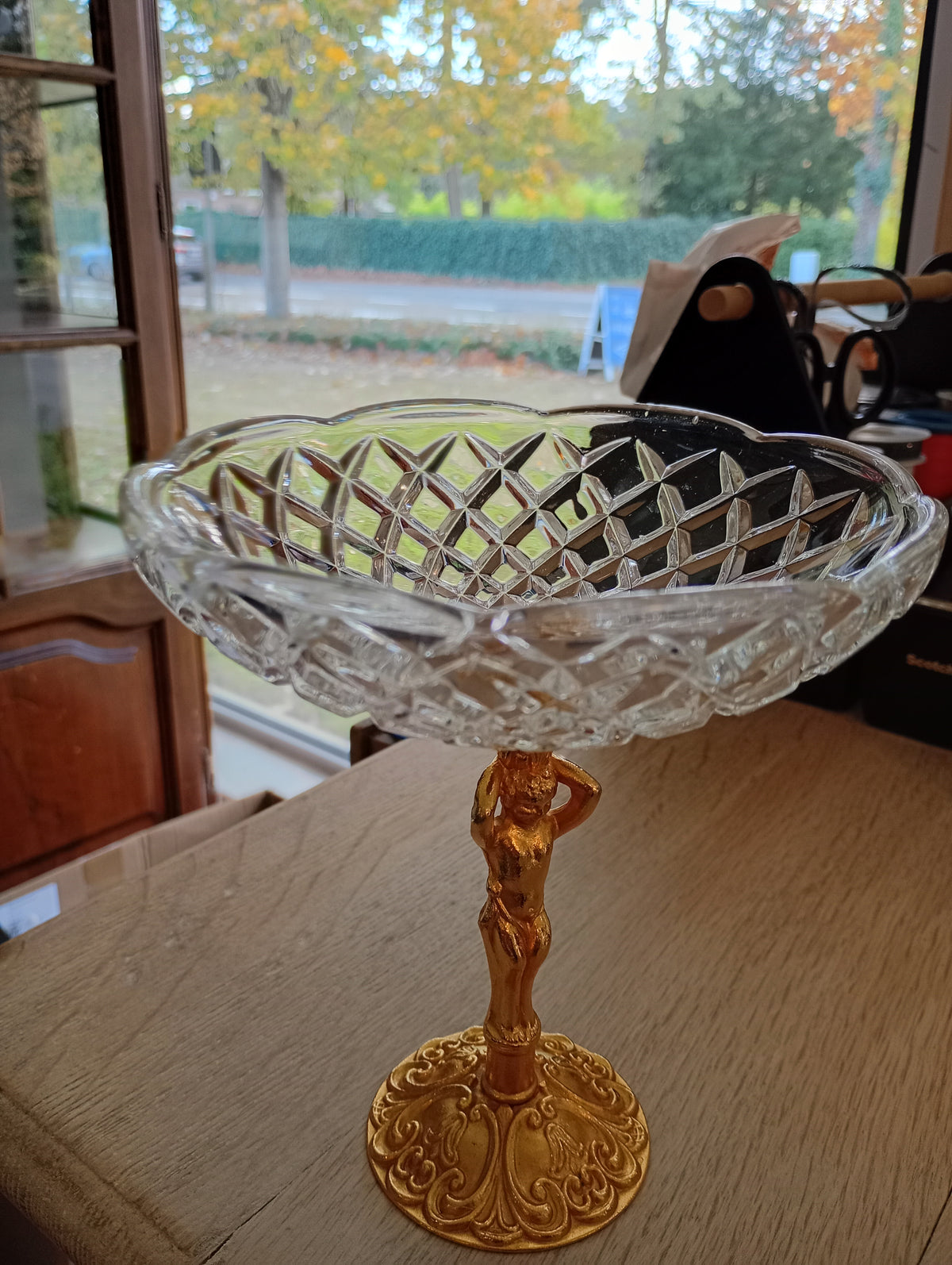 Vintage Hollywood Regency Bonbonnière
