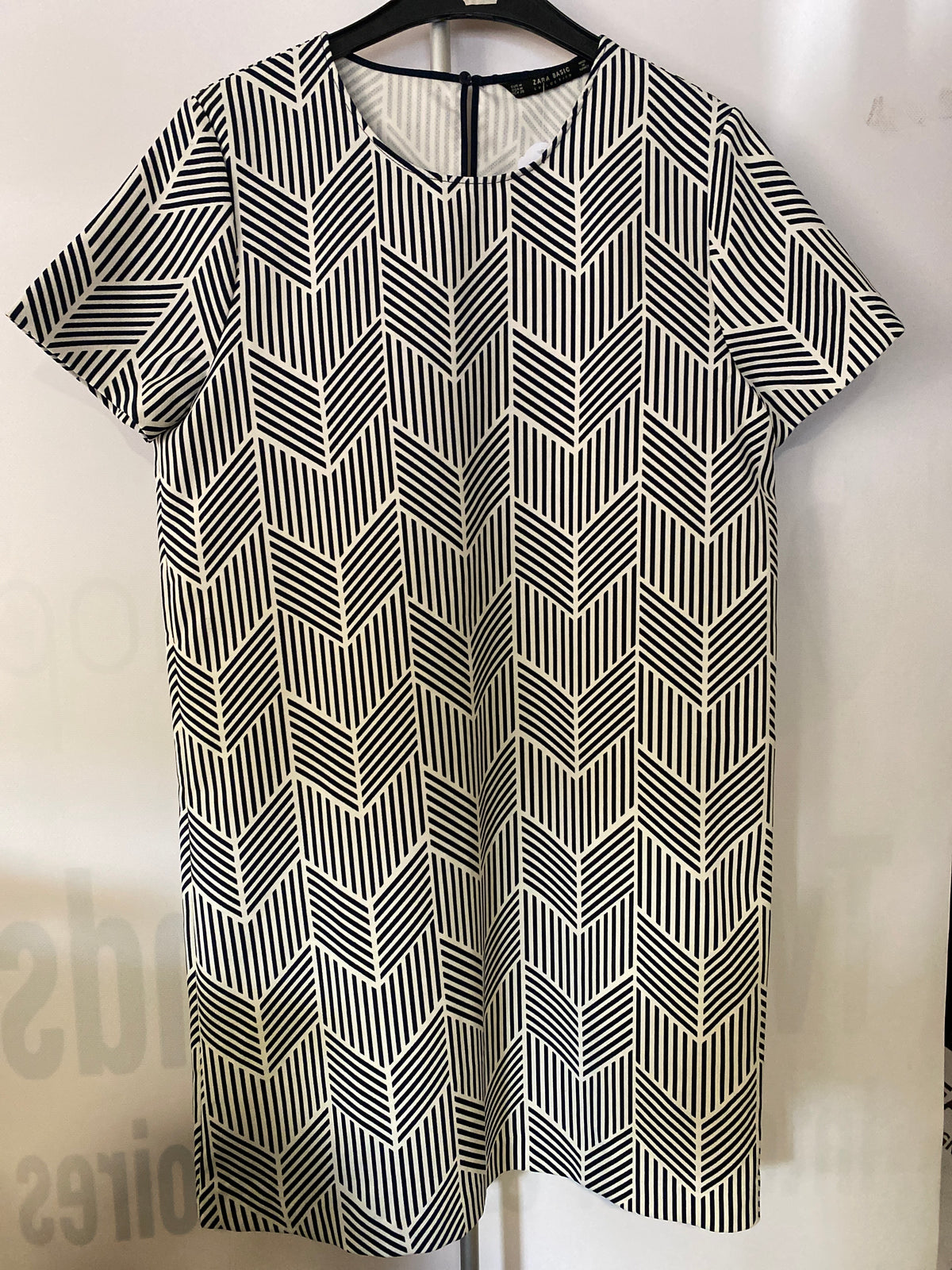 Kleedje zwart/wit zara basic310