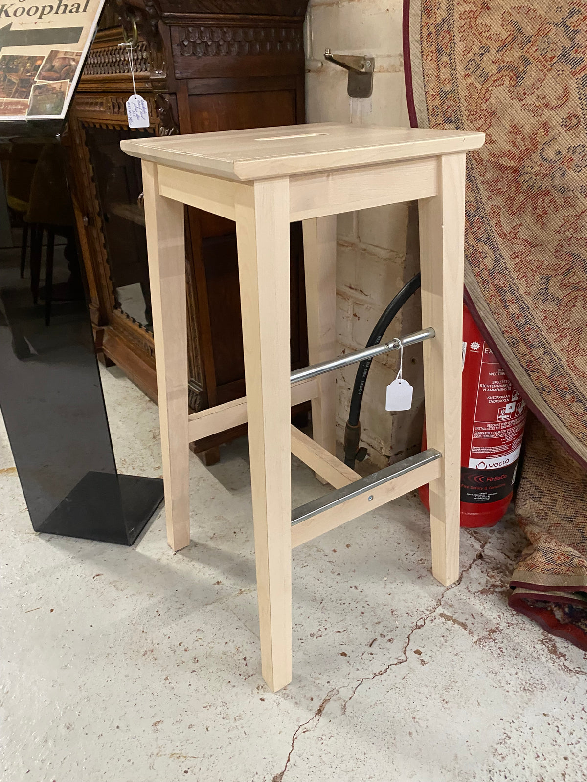 Barkruk hout beige