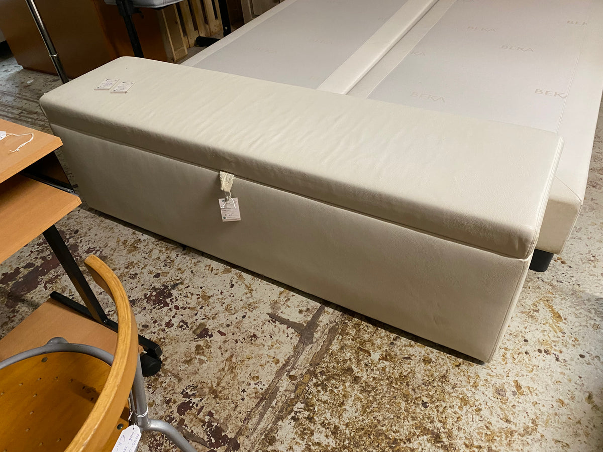 Bedkoffer beige
