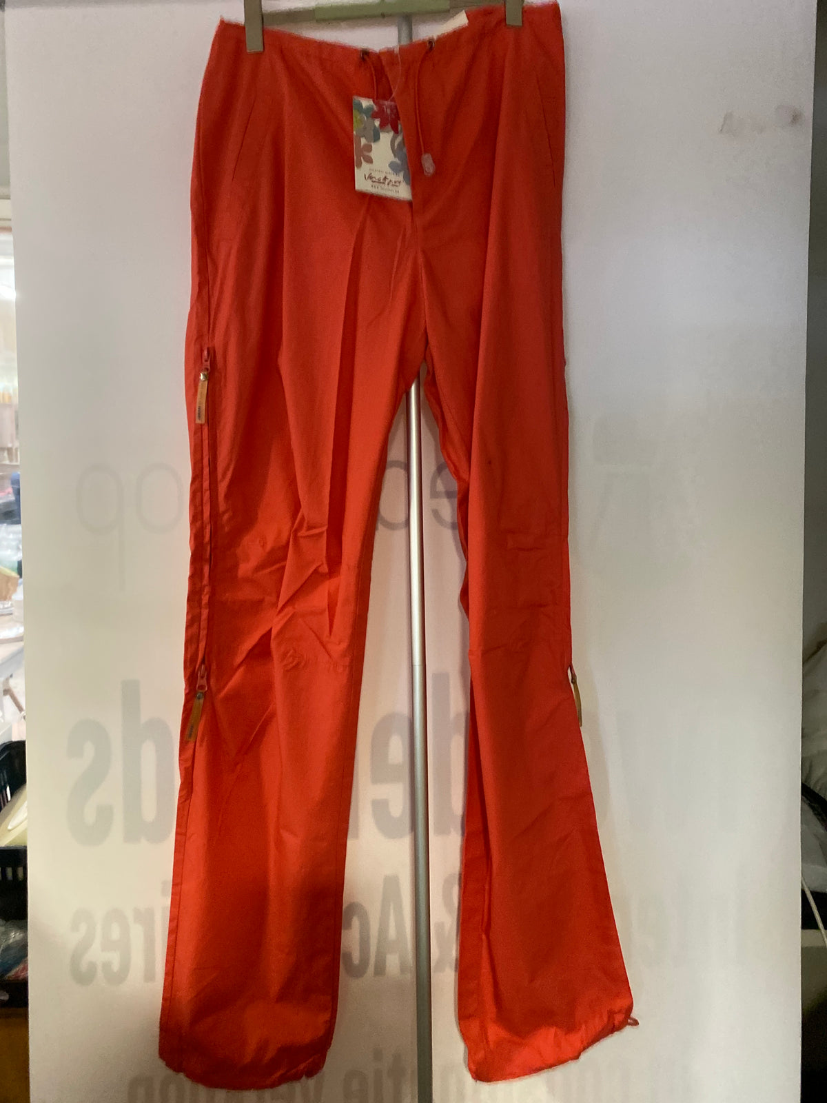 Broek roos8