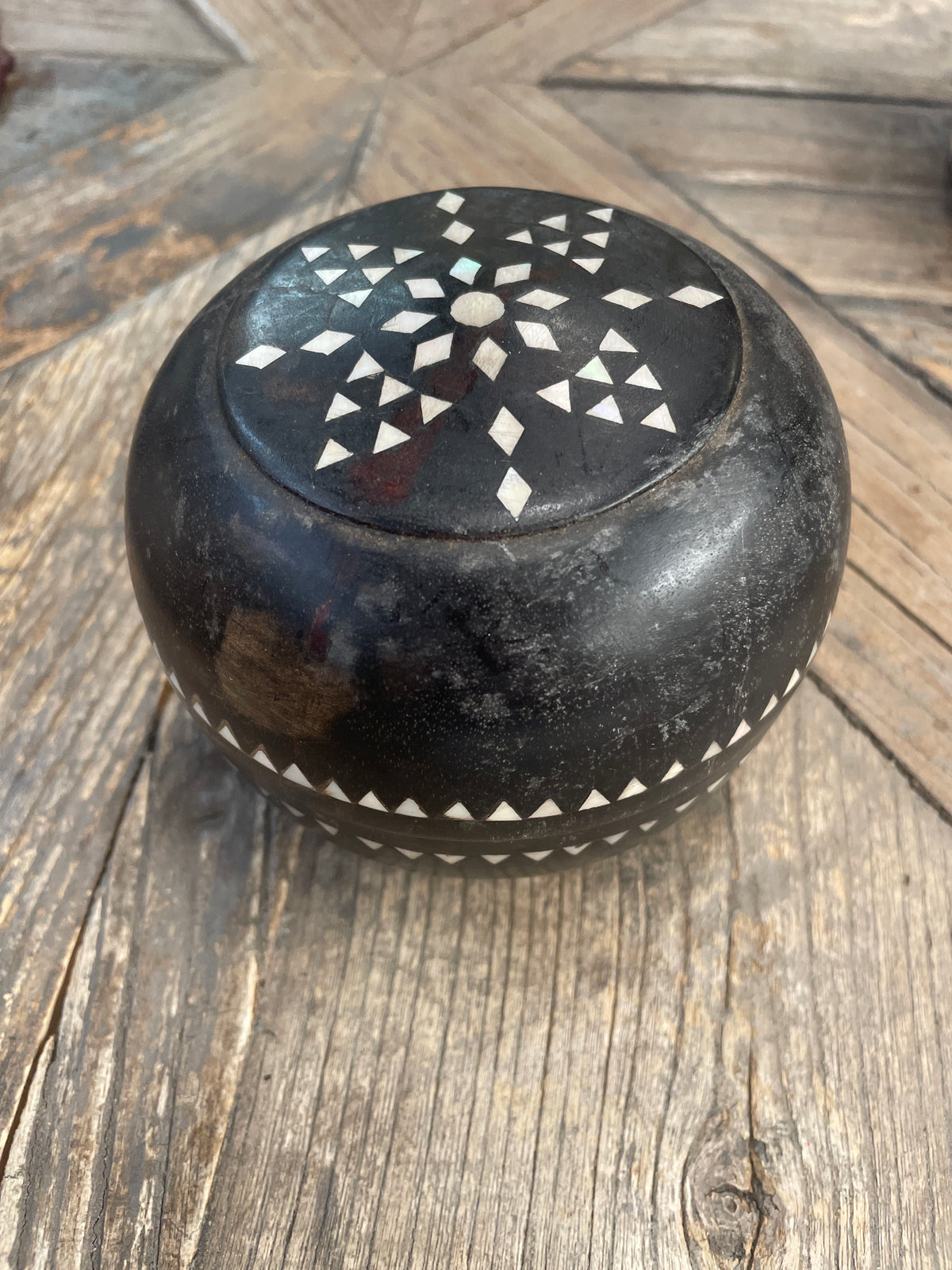 Houten potje met deksel