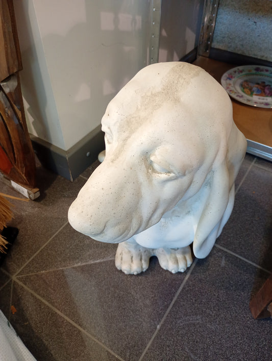 Betonnen hond