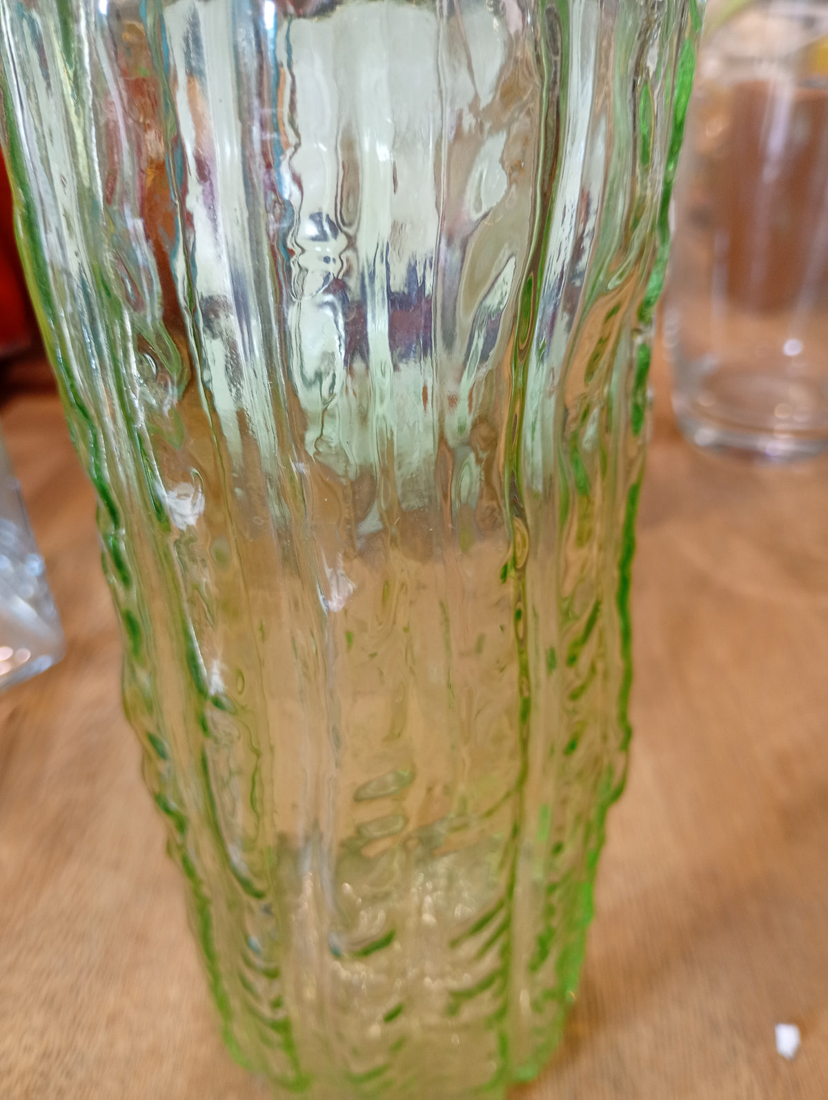 Glazen vaas allerlei - 5 euro
