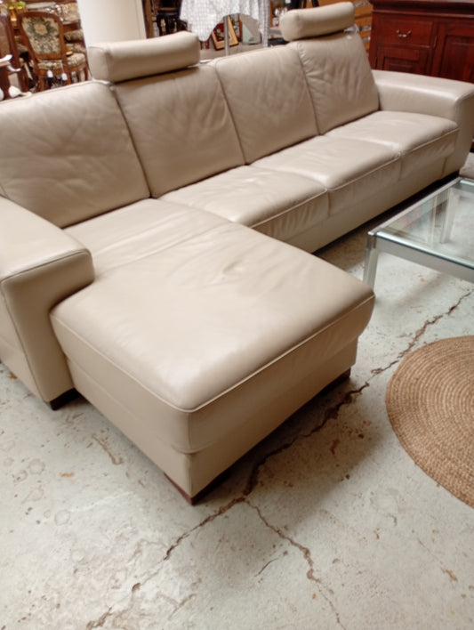 Beige lederen hoeksalon