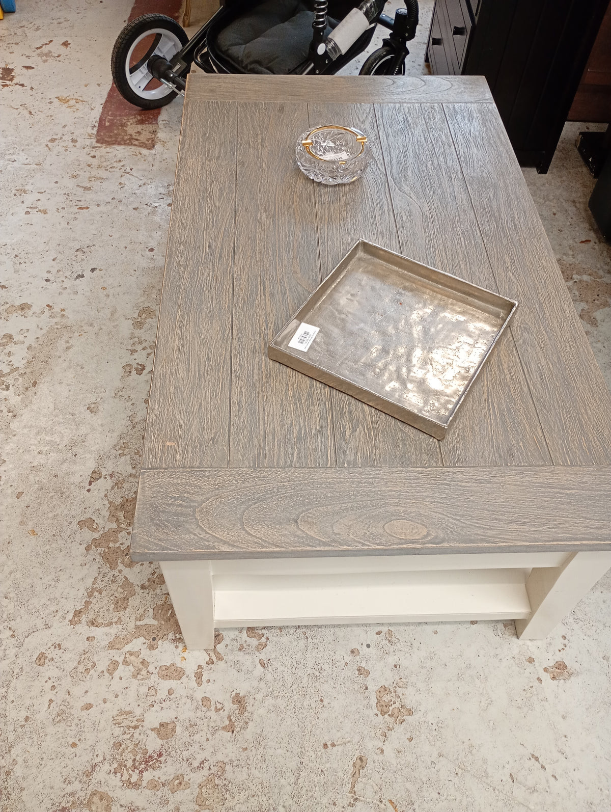 Tweekleurige salontafel