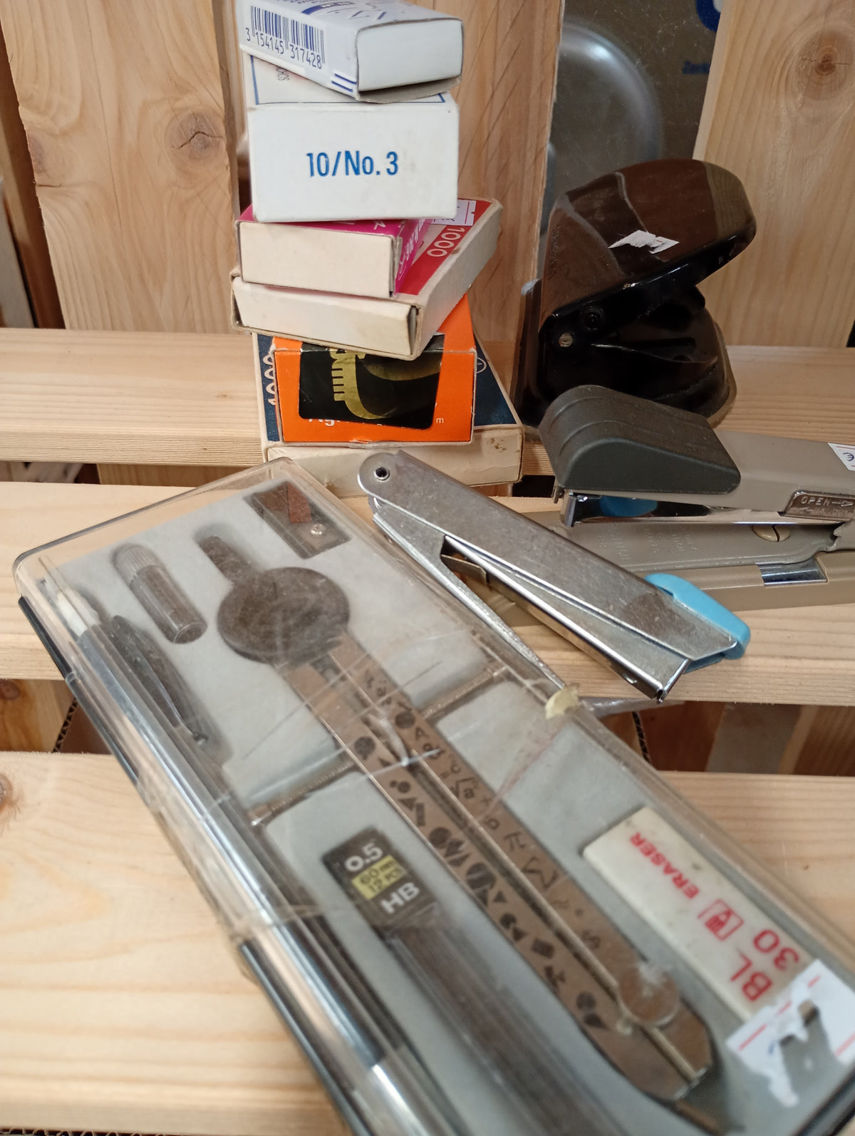Kantoormateriaal-allerlei-2 euro
