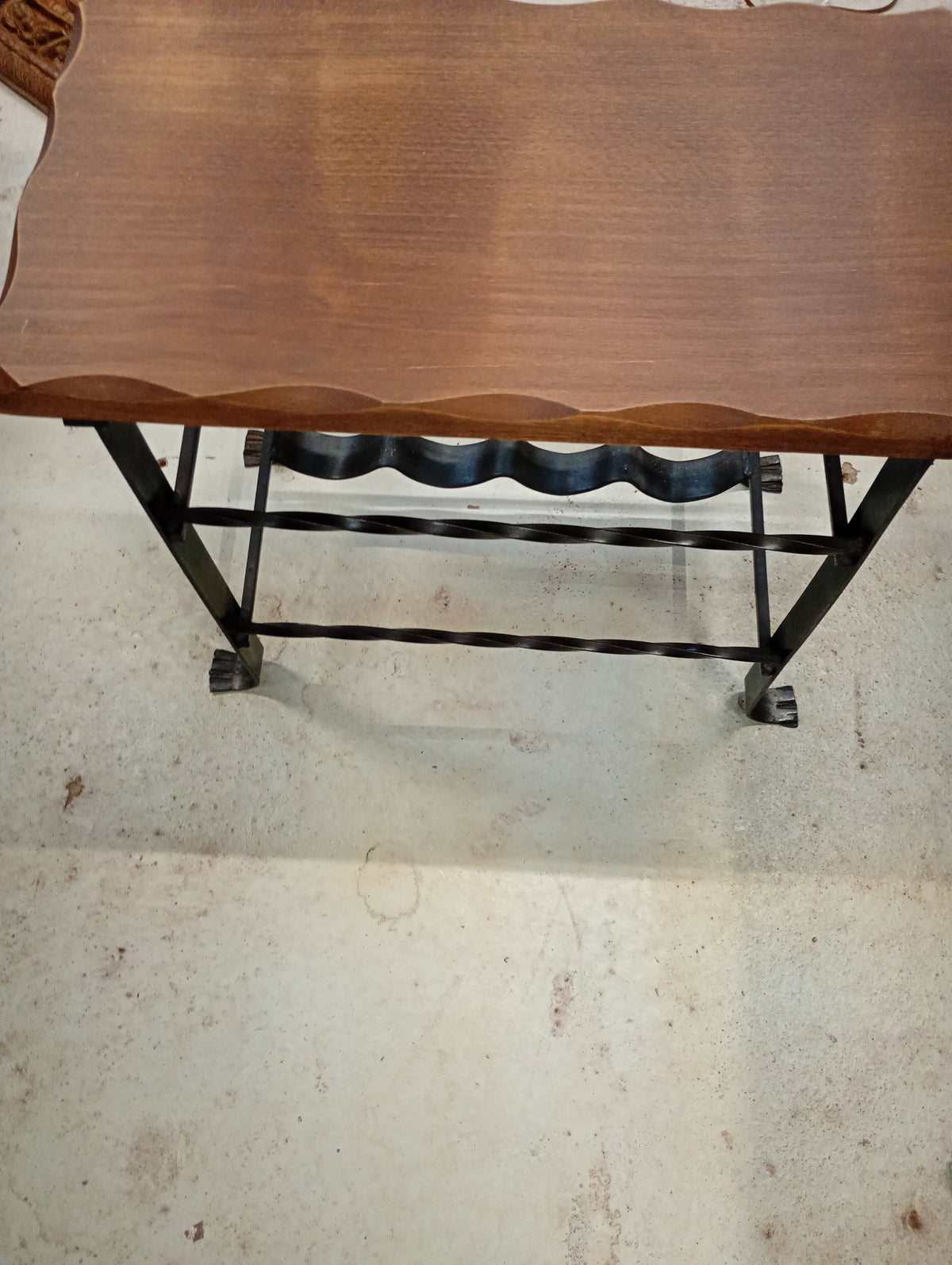 Houten rechthoekige tafel- smeet ijzer