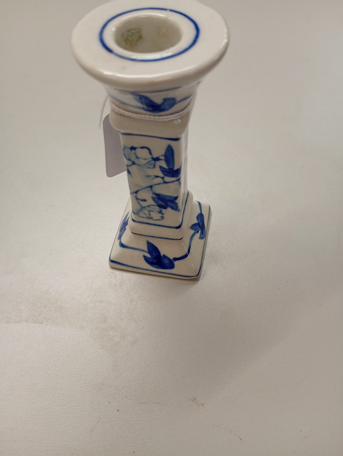 Mini zuiltje wit blauw porselein
